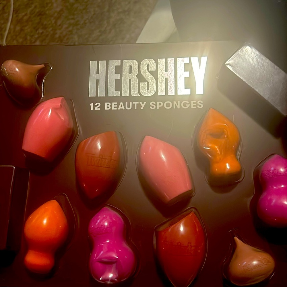 Hershey Makeup Sponges